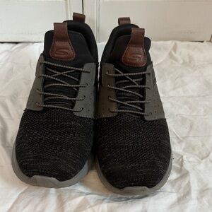 Skechers Men's Black and Gray Sneakers